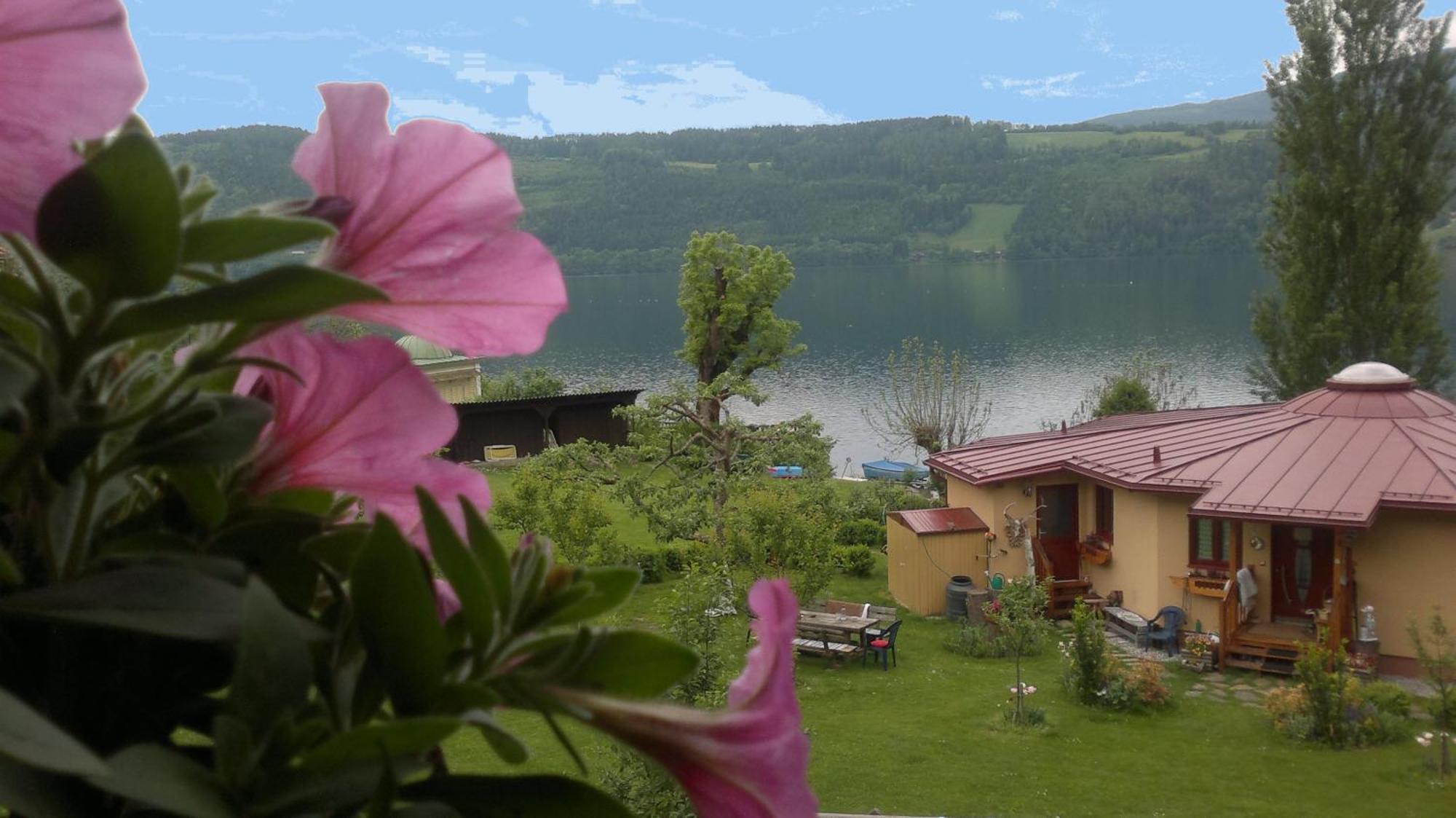 Ferienwohnungen Fischerhaus - Direkt Am See Millstatt Exterior photo