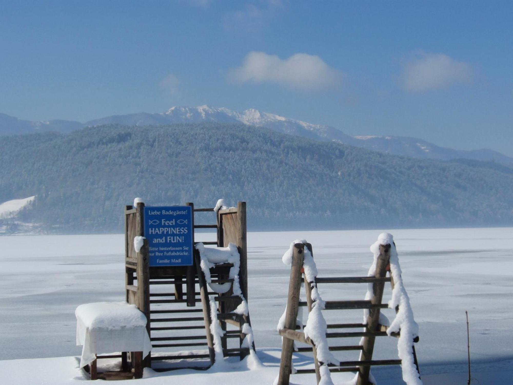 Ferienwohnungen Fischerhaus - Direkt Am See Millstatt Exterior photo